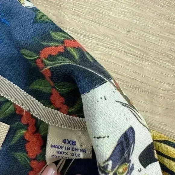 4XB Tommy Bahama sports jungle shade Silk Shirt season greetings button down - Picture 3 of 9